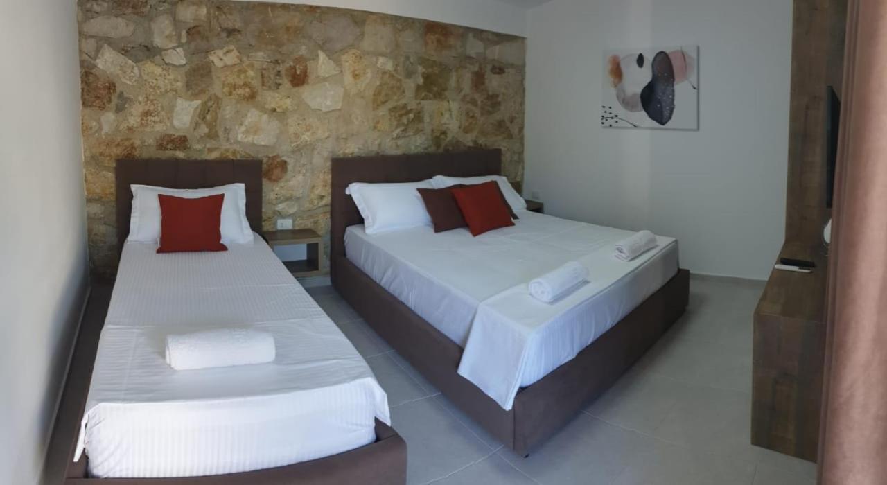 Mezzanine Bay Himare