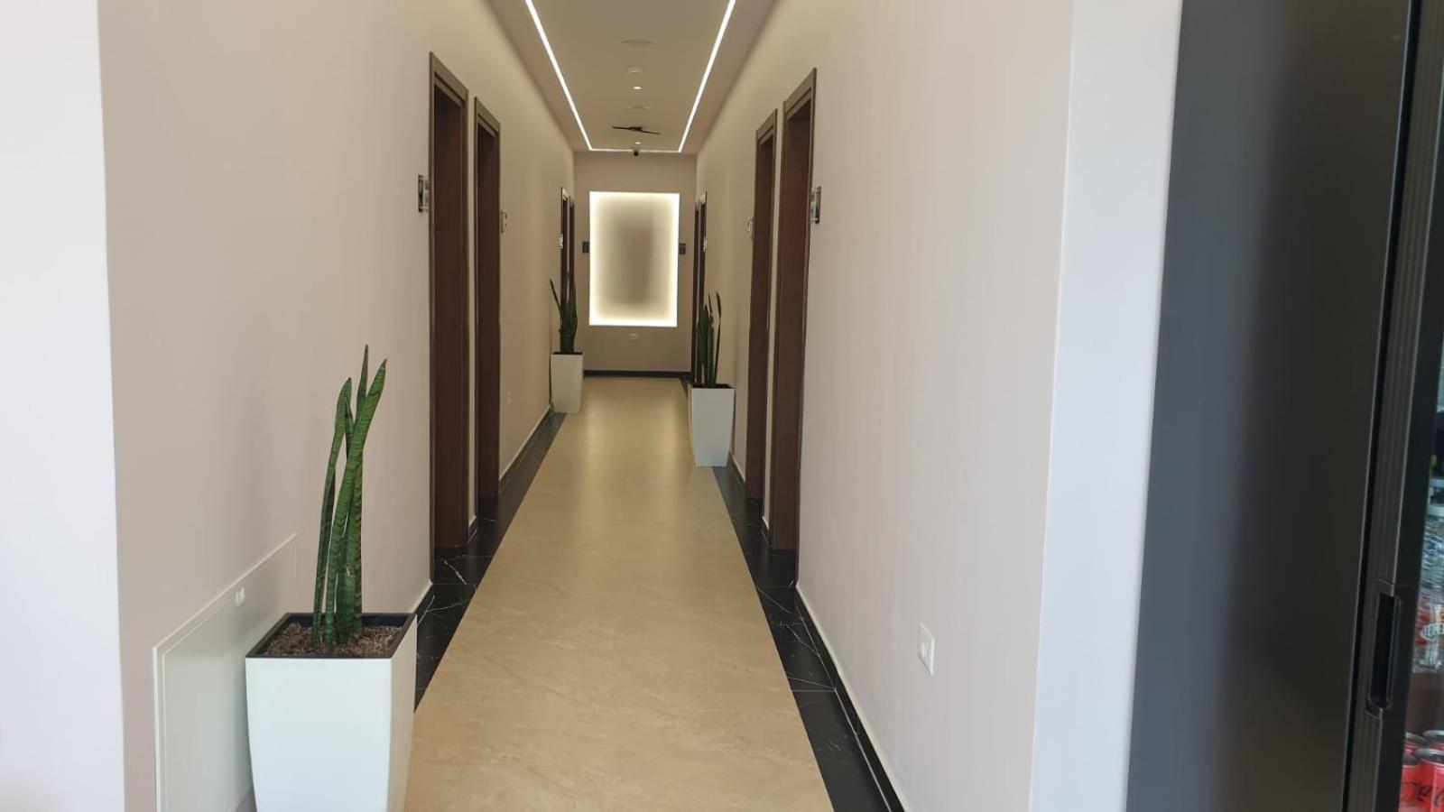 Mezzanine Bay *