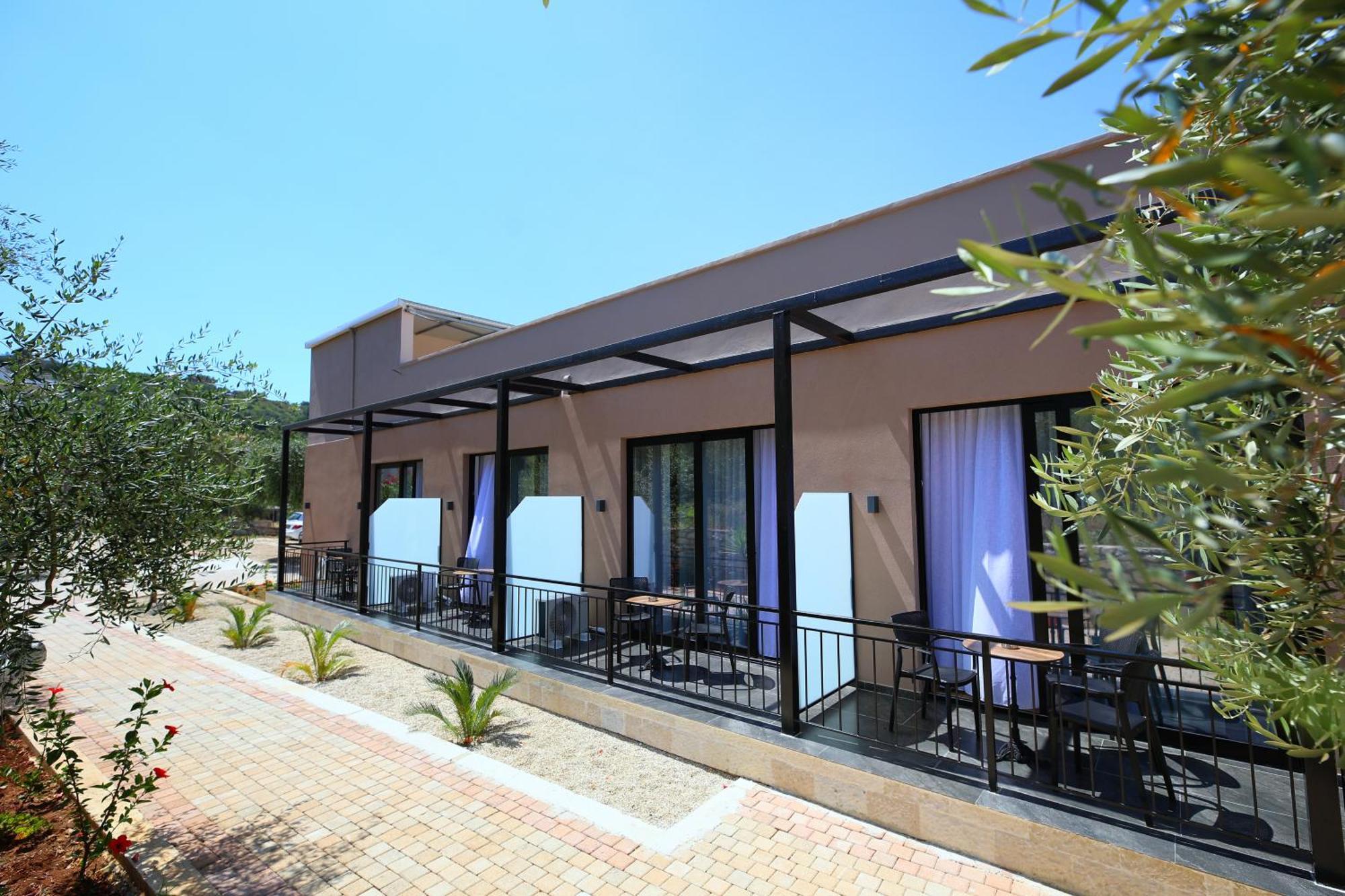 Mezzanine Bay * Himare