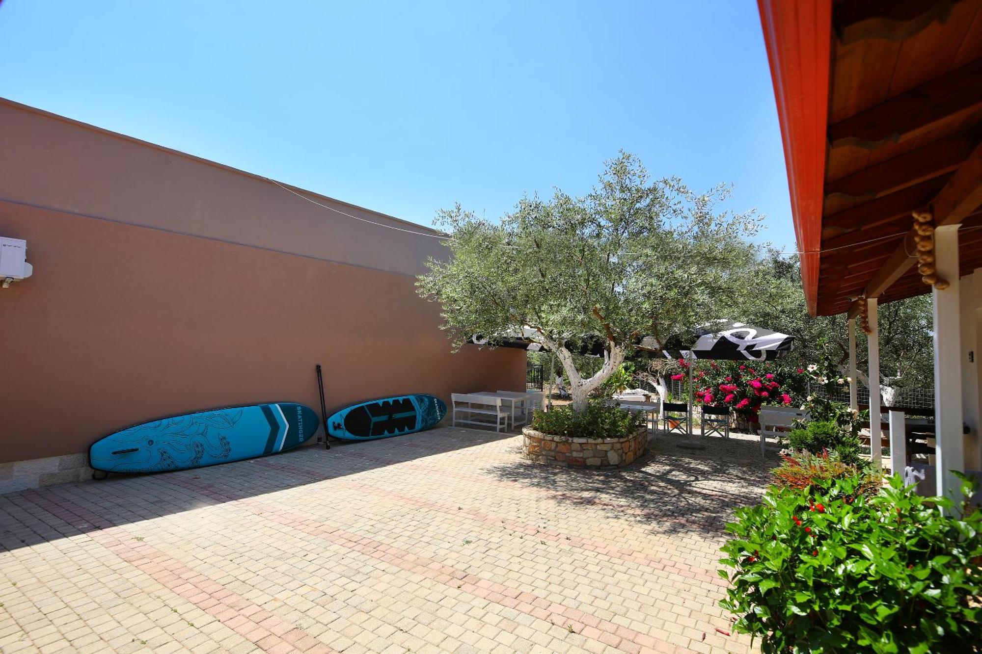 Gjestgiverier Mezzanine Bay Himare