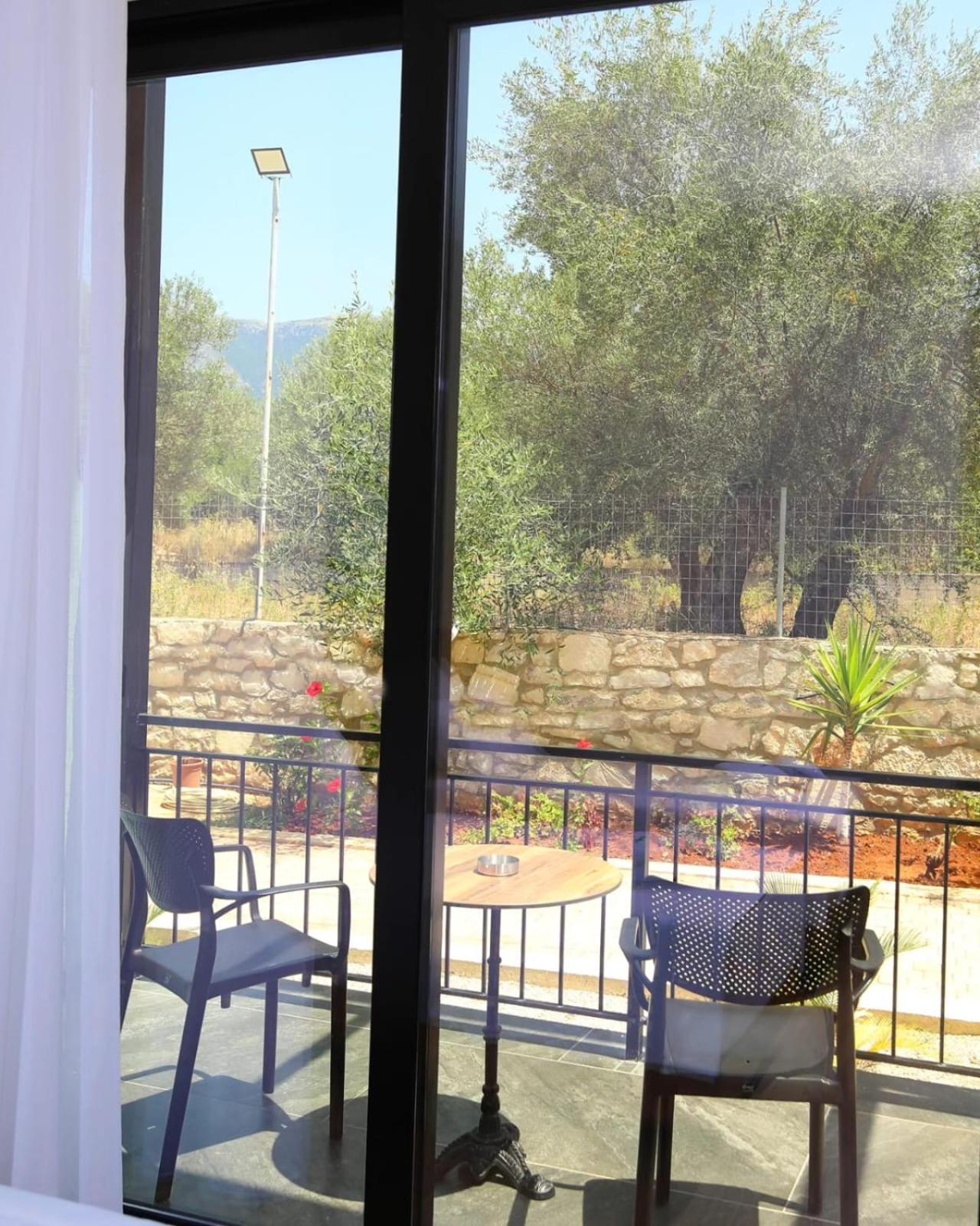 Mezzanine Bay Himare