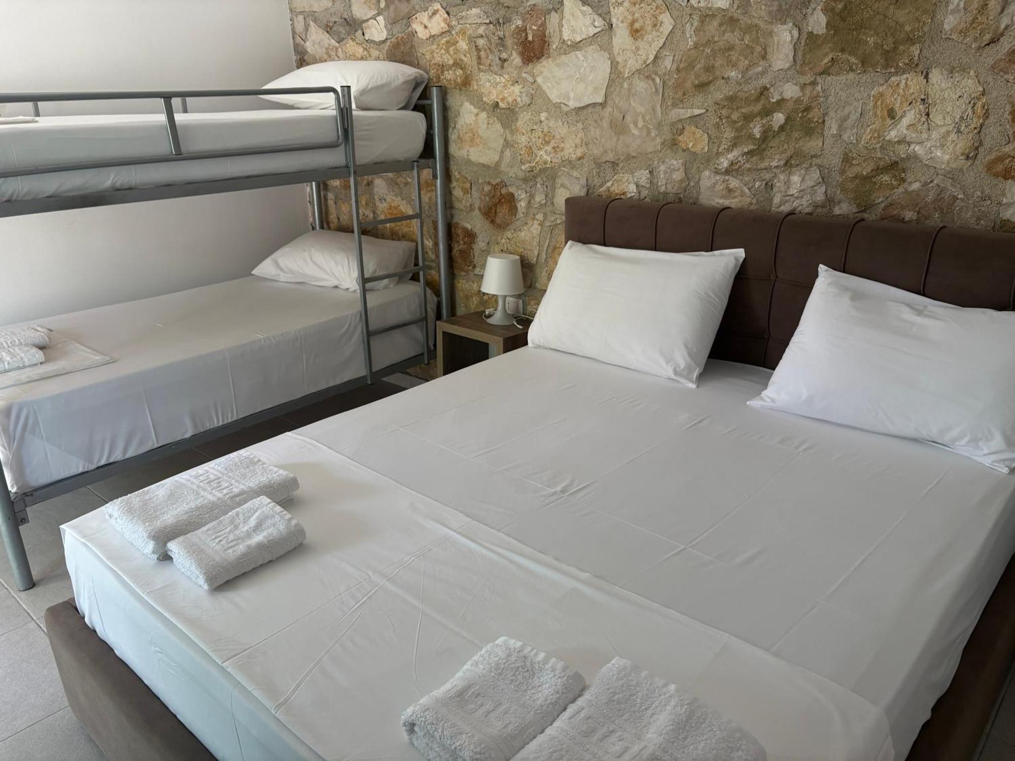 Mezzanine Bay * Himare